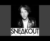 Sneakout - Topic