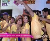 Sunny Leone unveils her team Chennai Swaggers with the entire team from sunny leone