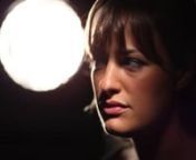 In this candid Festival Portrait, renowned violinist Nicola Benedetti takes a personal look at her own vulnerabilities and also discusses the merits of musicians embracing their idiosyncrasy on stage.nnNicola Benedetti will be performing Glazunov with the Oslo Philharmonic Orchestra at the 2015 Edinburgh International Festival. Find out more here: http://eif.buzz/1K9HRrknnFestival Portraits are a series of interviews with actors, musicians, writers and directors talking about the art that they l