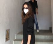 Tara with sunglasses over her mask thought we wouldn’t be able to spot her. Haha! We don’t know if that was her intention or not but beauty cannot be hidden is all we could say. The young pretty actress was snapped at a dubbing studio in the city. Her hand was quite busy with a water bottle in one and what seemed like a sanitiser spray bottle in one. After all, cannot risk it for a biscuit, right? Choosing comfort over fashion, she just put up a loosely fit black hoodie and made her way to t