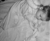 A customer of ours sent in this video. This is her daughter Izzy being put to bed totally awake and happily drifting off to sleep! No crying, no fuss.nnToo good to be true?nnI promise you it isn&#39;t.nnIzzy&#39;s mum is a solo parent and was really struggling to get her daughter to nap well and sleep for longer than 2 hours at a time overnight. Izzy was relying on being rocked to sleep and this meant that when she woke between sleep cycles in the day and overnight, she was wanting the same rocking repl