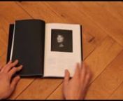 Projet d’édition sur le trio familial Serge Gainsbourg - nJane Birkin - Charlotte GainsbourgnnLes trois éditions sont pensées comme des biographies graphiques et forment une unité triangulaire, fondées sur la citation de Serge Gainsbourg : ‘‘Je fume, je bois, je baise, triangle équilatéral.’’nnTriptyque &amp; Thématique :nI. Serge Gainsbourg &amp; ses muses.nII. Jane Birkin &amp; la famille, le partage.nIII. Charlotte Gainsbourg &amp; les pygmalions.nChaque édition fonctionne