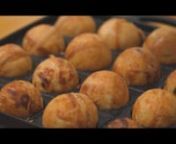 How To Make Takoyaki Japanese Street Foodnたこ焼きの作り方 外国人がたこ焼きを作るn●● Recipe (レシピ):n- 20g All purpose flourn(中力粉)n- 30ml Watern(水)n- Cooking oiln(クッキングオイル)n- 300g Octopusn(たこ)n- Medium heat 7 minutesn(中火 7分)n- Green onionn(ねぎ)n- Pickled gingern(紅生姜)n- 250ml Watern(水)n- 1 Eggn(卵)n- 10g Sugarn(グラニュー糖)n- 1/4Tsp Saltn(塩)n- 10g Soy saucen(醤油)n- 90g All purpose flourn(中力粉)n- 10g Rice flo