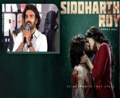 Siddharth Roy is a Telugu romantic action entertainer movie directed by V. Yeshasvi. The movie casts Deepak Saroj and Tanvi Negi in the main lead roles along with Anand, Kalyani Natarajan, Matthew Varghese, Nandini, Keerthana, and many others have seen in supporting roles. &#60;br/&#62; &#60;br/&#62;సిద్ధార్థ రాయ్ మూవీ ప్రీ రిలీజ్ ఈవెంట్ &#60;br/&#62; &#60;br/&#62;సిద్ధార్థ రాయ్ మూవీ ప్రీ రిలీజ్ ఈవెంట్ &#60;br/&#62; &#60;br/&#62;#SiddharthRoy &#60;br/&#62;#SiddharthRoyMovie &#60;br/&#62;#SiddharthRoyMoviePreReleaseEvent &#60;br/&#62;#DeepakSajro &#60;br/&#62;#TanviNegi &#60;br/&#62;#DirectorVYeshasvi &#60;br/&#62;#JayaAdapaka &#60;br/&#62;#Tollywood &#60;br/&#62; &#60;br/&#62;&#60;br/&#62;~CA.43~ED.232~PR.39~HT.286~
