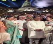 Mukesh Ambani &amp; Nita Ambani get EMOTIONAL during Radhika&#39;s entry at Anant Ambani&#39;s pre-wedding bash