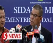 Home Minister Datuk Seri Saifuddin Nasution Ismail on Friday said the Cabinet had approved the proposed amendments to citizenship laws.&#60;br/&#62;&#60;br/&#62;Read more at https://shorturl.at/gAKS8&#60;br/&#62;&#60;br/&#62;WATCH MORE: https://thestartv.com/c/news&#60;br/&#62;SUBSCRIBE: https://cutt.ly/TheStar&#60;br/&#62;LIKE: https://fb.com/TheStarOnline