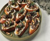 For a delectable dinner hors d’oeuvre, try this savory crostini recipe. In this video, the Eatingwell team shows you how to make Goat Cheese Crostini with Mushrooms and Brown Butter. First, crisp leaves of sage over the stove before transferring from the stove to a paper towel. Next, cook cremini mushrooms and shallots in the same pan. Finally, after making the brown butter, spread goat cheese onto individual slices of toast before topping with the mushrooms and sage.