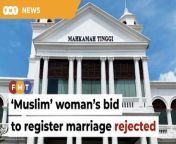 High Court says the woman’s proper recourse is to apply for a declaration as to her religious status.&#60;br/&#62;&#60;br/&#62;Read More: &#60;br/&#62;https://www.freemalaysiatoday.com/category/nation/2024/03/20/court-rejects-muslim-womans-bid-to-register-marriage-at-jpn/&#60;br/&#62;&#60;br/&#62;Laporan Lanjut: https://www.freemalaysiatoday.com/category/bahasa/tempatan/2024/03/20/mahkamah-tolak-cubaan-wanita-muslim-daftar-perkahwinan-di-jpn/&#60;br/&#62;&#60;br/&#62;&#60;br/&#62;Free Malaysia Today is an independent, bi-lingual news portal with a focus on Malaysian current affairs.&#60;br/&#62;&#60;br/&#62;Subscribe to our channel - http://bit.ly/2Qo08ry&#60;br/&#62;------------------------------------------------------------------------------------------------------------------------------------------------------&#60;br/&#62;Check us out at https://www.freemalaysiatoday.com&#60;br/&#62;Follow FMT on Facebook: https://bit.ly/49JJoo5&#60;br/&#62;Follow FMT on Dailymotion: https://bit.ly/2WGITHM&#60;br/&#62;Follow FMT on X: https://bit.ly/48zARSW &#60;br/&#62;Follow FMT on Instagram: https://bit.ly/48Cq76h&#60;br/&#62;Follow FMT on TikTok : https://bit.ly/3uKuQFp&#60;br/&#62;Follow FMT Berita on TikTok: https://bit.ly/48vpnQG &#60;br/&#62;Follow FMT Telegram - https://bit.ly/42VyzMX&#60;br/&#62;Follow FMT LinkedIn - https://bit.ly/42YytEb&#60;br/&#62;Follow FMT Lifestyle on Instagram: https://bit.ly/42WrsUj&#60;br/&#62;Follow FMT on WhatsApp: https://bit.ly/49GMbxW &#60;br/&#62;------------------------------------------------------------------------------------------------------------------------------------------------------&#60;br/&#62;Download FMT News App:&#60;br/&#62;Google Play – http://bit.ly/2YSuV46&#60;br/&#62;App Store – https://apple.co/2HNH7gZ&#60;br/&#62;Huawei AppGallery - https://bit.ly/2D2OpNP&#60;br/&#62;&#60;br/&#62;#FMTNews #AnandPonnudurai #PenangHighCourt #JPN