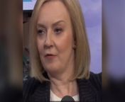 Liz Truss squirms as she&#39;s questioned on lettuce lasting longer than herSource: BBC