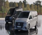 Mercedes-Benz Vans wants to further expand its position as a leading manufacturer of premium vans. In doing so, the company is consolidating a decisive competitive advantage: the customised diversity of its portfolio for commercial and private use – offering a range of fully electric and conventionally powered vehicles in the small, midsize, and large van segments. The introduction of the modular and scalable Van Electric Architecture (VAN.EA) from 2026 marks the gradual transition to a focused premium strategy for commercial vans. The new Vito, eVito, Sprinter and eSprinter light commercial vehicles are a key step on this journey. They offer more comfort, safety, and functionality, especially thanks to a plus in intelligent, digital networking. This sets the course for further growth at the upper end of their respective segments.