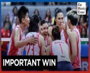 Creamline powers through Choco Mucho, boosts playoff bid&#60;br/&#62;&#60;br/&#62;The Creamline Cool Smashers flaunt their form againstsister team, the Choco Mucho Flying Titans, with a 25-17, 25-22, 25-19 sweep in the Premier Volleyball League (PVL) All-Filipino Conference at the Smart Araneta Coliseum on Thursday, April 18, 2024. Team captain Alyssa Valdez shared that the Cool Smashers needed this win to improve their chances for a playoff ticket. Valdez contributed 11 markers whileformer Choco Mucho players Bea De Leon added nine points and Denden Lazaro tallied 17 excellent receptions. Creamline and Choco Mucho now have identical 8-2 win-loss records.&#60;br/&#62;&#60;br/&#62;Video by Nicole Anne D.G. Bugauisan&#60;br/&#62;&#60;br/&#62;Subscribe to The Manila Times Channel - https://tmt.ph/YTSubscribe&#60;br/&#62; &#60;br/&#62;Visit our website at https://www.manilatimes.net&#60;br/&#62; &#60;br/&#62; &#60;br/&#62;Follow us: &#60;br/&#62;Facebook - https://tmt.ph/facebook&#60;br/&#62; &#60;br/&#62;Instagram - https://tmt.ph/instagram&#60;br/&#62; &#60;br/&#62;Twitter - https://tmt.ph/twitter&#60;br/&#62; &#60;br/&#62;DailyMotion - https://tmt.ph/dailymotion&#60;br/&#62; &#60;br/&#62; &#60;br/&#62;Subscribe to our Digital Edition - https://tmt.ph/digital&#60;br/&#62; &#60;br/&#62; &#60;br/&#62;Check out our Podcasts: &#60;br/&#62;Spotify - https://tmt.ph/spotify&#60;br/&#62; &#60;br/&#62;Apple Podcasts - https://tmt.ph/applepodcasts&#60;br/&#62; &#60;br/&#62;Amazon Music - https://tmt.ph/amazonmusic&#60;br/&#62; &#60;br/&#62;Deezer: https://tmt.ph/deezer&#60;br/&#62;&#60;br/&#62;Tune In: https://tmt.ph/tunein&#60;br/&#62;&#60;br/&#62;#themanilatimes &#60;br/&#62;#philippines&#60;br/&#62;#volleyball &#60;br/&#62;#sports&#60;br/&#62;