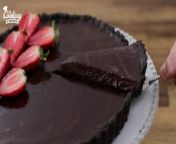 &#60;br/&#62;No-bake chocolate tart with Oreo crust, rich dark chocolate ganache filling and touch of fresh strawberries. Easy, delicious no-bake dessert&#60;br/&#62;&#60;br/&#62;&#60;br/&#62;Ingredients:&#60;br/&#62;&#60;br/&#62;For the crust:&#60;br/&#62;&#60;br/&#62;24 Oreo cookies&#60;br/&#62;&#60;br/&#62;1/3 cup (85g) Butter, melted&#60;br/&#62;&#60;br/&#62;For the filling:&#60;br/&#62;&#60;br/&#62;12oz (340g) dark chocolate&#60;br/&#62;&#60;br/&#62;1 cup (240ml) heavy cream&#60;br/&#62;&#60;br/&#62;2 tablespoons (30g) Butter or coconut oil&#60;br/&#62;&#60;br/&#62;1 teaspoon Vanilla extract&#60;br/&#62;&#60;br/&#62;Directions:&#60;br/&#62;&#60;br/&#62;1. In a food processor or a Ziploc bag crush the cookies into fine crumbs. Add melted butter and pulse until combined. Press the mixture into the bottom and up the sides of an 9-inch (23cm) tart pan with a loose base. Refrigerate while preparing the filling.&#60;br/&#62;&#60;br/&#62;2. Chop dark chocolate and place in a large heatproof bowl. Add heavy cream, butter and place over a pot with simmering water (double boiler), and melt completely, stirring occasionally. Or melt in the microwave in a 30 second pulses.&#60;br/&#62;&#60;br/&#62;3. Pour chocolate mixture over the crust. Refrigerate for 2-3 hours or until set. Decorate with strawberries (optional).