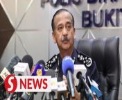 Bukit Aman is tracking down more than two people in connection with the Israeli man&#39;s case, says Tan Sri Razarudin Husain.&#60;br/&#62;&#60;br/&#62;Speaking at a press conference at the Federal police headquarters in Kuala Lumpur on Tuesday (April 2), the Inspector-General of Police said police believed these people could shed some light into the probe.&#60;br/&#62;&#60;br/&#62;Read more at https://tinyurl.com/mr2yu9z2&#60;br/&#62;&#60;br/&#62;WATCH MORE: https://thestartv.com/c/news&#60;br/&#62;SUBSCRIBE: https://cutt.ly/TheStar&#60;br/&#62;LIKE: https://fb.com/TheStarOnline