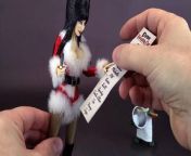 NECA Elvira Scary Xmas Figure Set &#124; Christmas Spot 2023