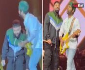 Badshah&#39;s heartwarming gesture with Arijit Singh made fans emotional, Video goes viral. Watch video to know more &#60;br/&#62; &#60;br/&#62;#Badshah #ArijitSingh #ArijitSinghLive&#60;br/&#62;~HT.97~PR.132~