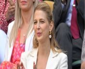 Lady Gabriella Windsor moves back into her parents’s home after the sudden death of her husband from girl insert snake into up
